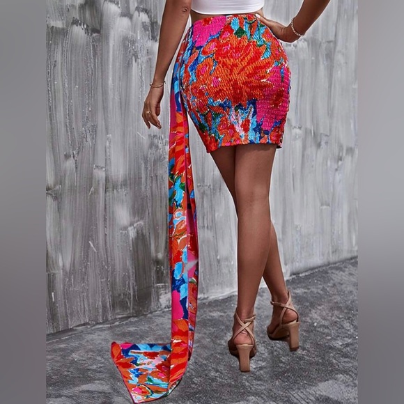 Floral Print Draped Side Multicolor Asymmetrical Wrap Ruched Bodycon Skirt - Picture 2 of 6